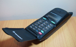 Celular Motorola antigo